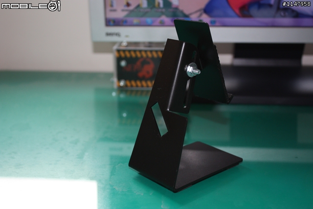 自製IP4專用金屬手機架 (新手拍照&作品粗糙慎入)