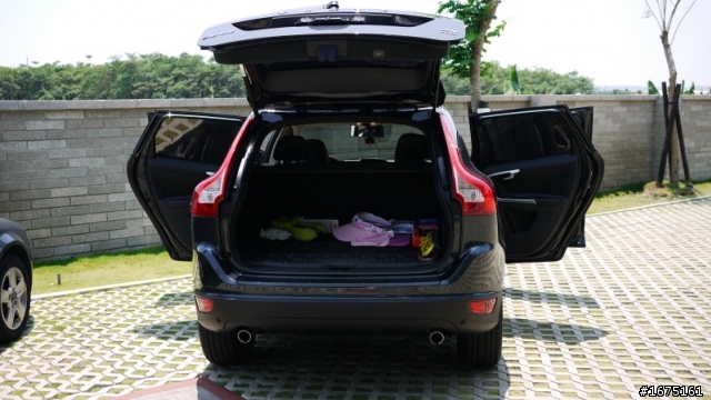 XC60 豔陽下開箱 配角 A4