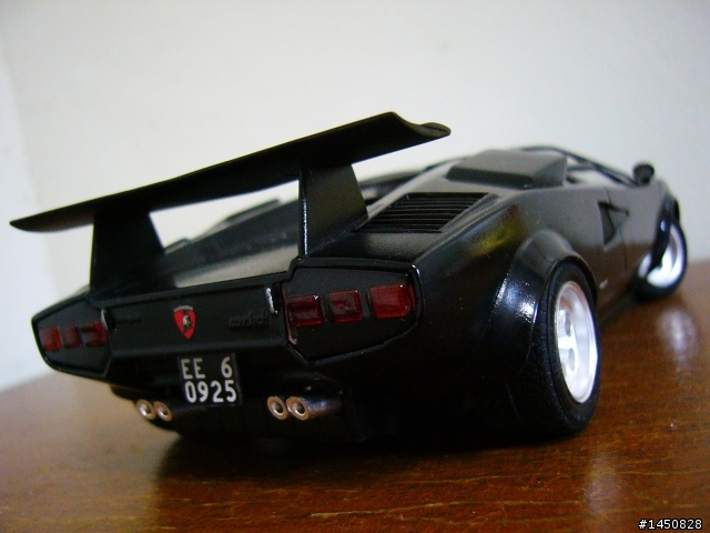 <胖牛VS瘦牛>  Lamborghini countach (TAMIYA 1/24)
