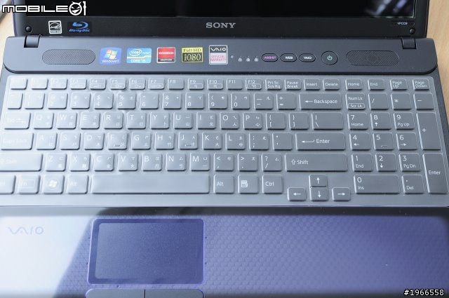 『低調又兼具C/P 值』Sony CB16 (VPCCB16FW) 黑色款。簡易開箱