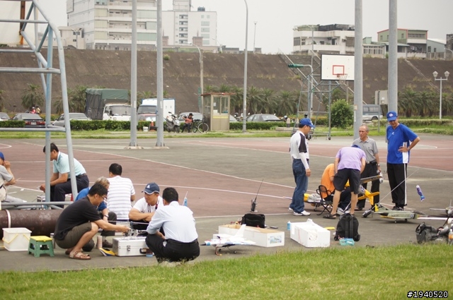 4月底與五月第一.二週的三重河堤飛行活動照片