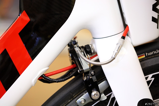 Giant Trinity Advanced SL+SRAM R2C TT Shifter+SRAM RED+Rotor Q-Rings+ZIPP 808 Tubular