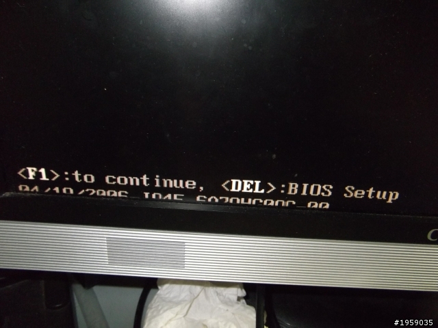 我的開機怎麼了???????HELP!!!!!!