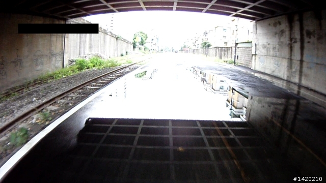 [有圖有真相]高雄市自行車道(鼓山一路至北斗街)設計不良!