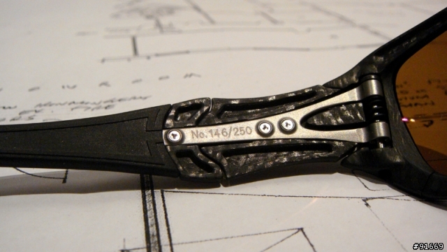 [開箱]OAKLEY C SIX CARBON FIBER