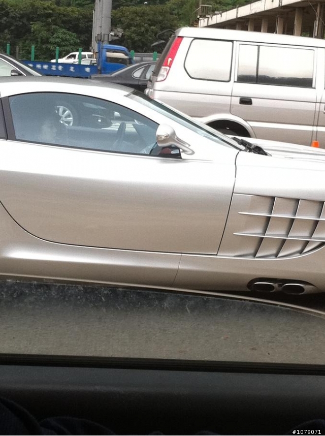 SLR 也太帥....