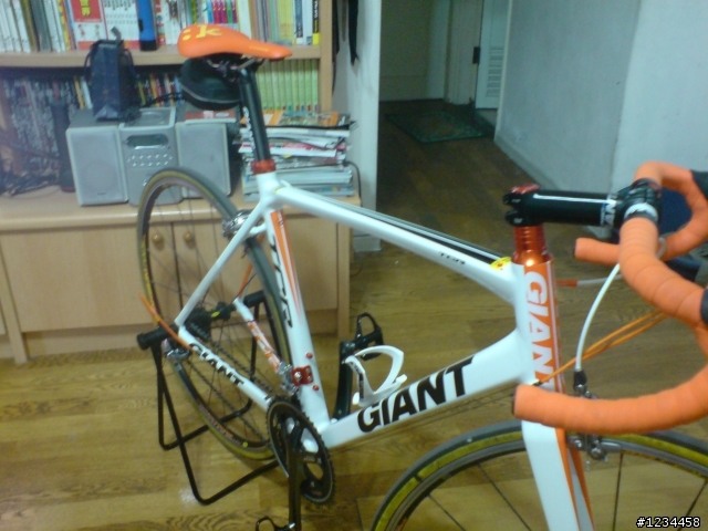 2011 GIANT  車架版TCR 開箱!! 小橘的誕生~!