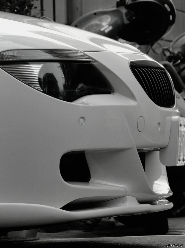 潛了好久終於有隻馬貢獻-但只是寶馬M6