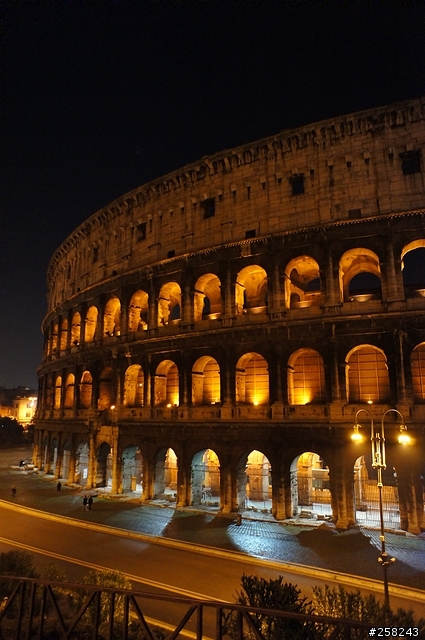 【西西分享】義大利DAY7---西恩納Siena、奧爾維耶托Orvieto、羅馬夜遊Roma