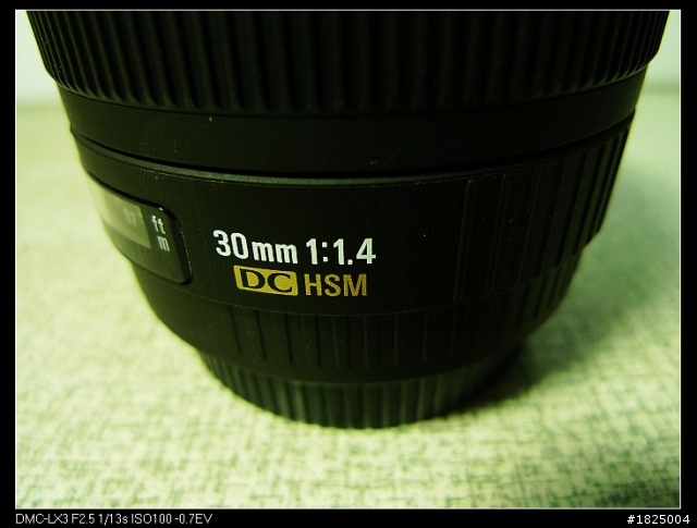 幾經折騰，我的第一部DSLR，開箱~~
