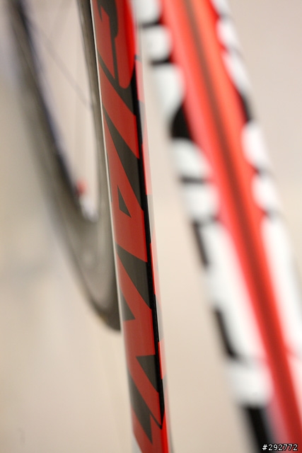 Giant Trinity Advanced SL+SRAM R2C TT Shifter+SRAM RED+Rotor Q-Rings+ZIPP 808 Tubular