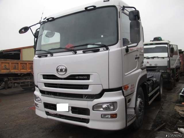 UD-Truck 35噸拖車頭~不專業簡易開箱