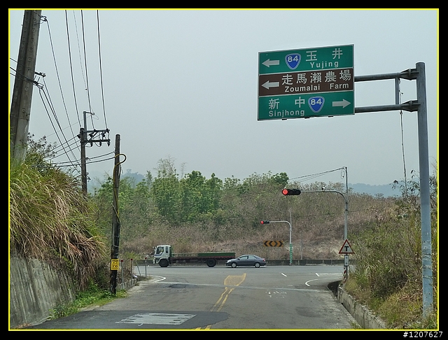 2011.05.06_機車騎上月世界！