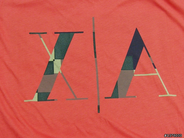 [開箱] Armani Exchange 網路限定款T-shirt (已補實穿圖)