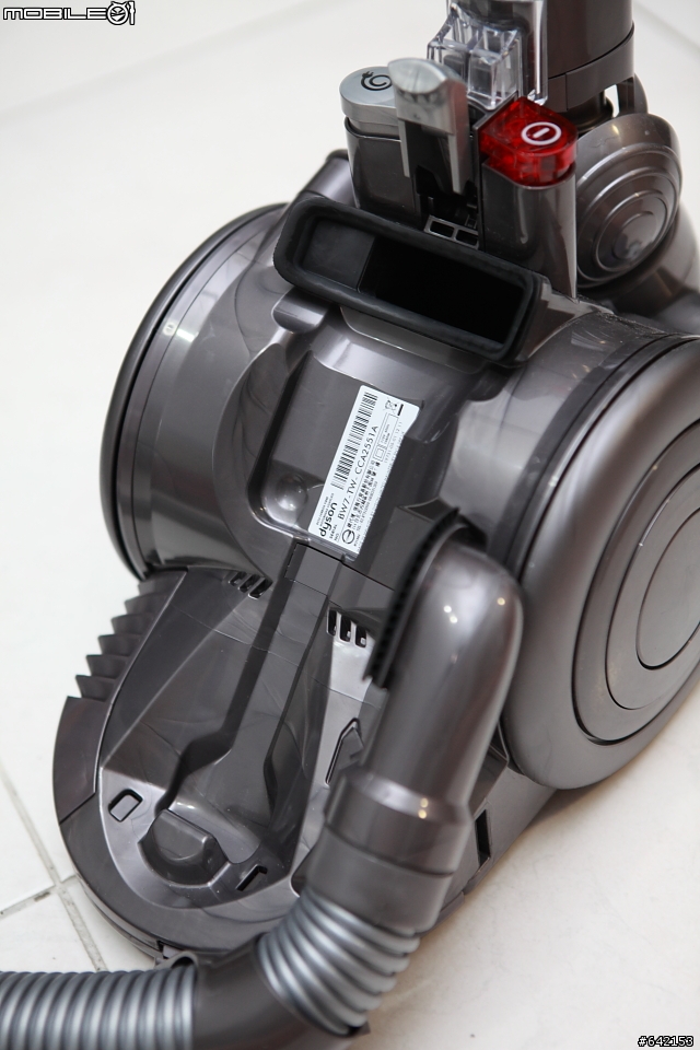 [開箱] 艷麗出擊 dyson DC26 carbon fiber complete