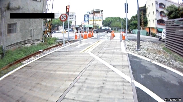 [有圖有真相]高雄市自行車道(鼓山一路至北斗街)設計不良!