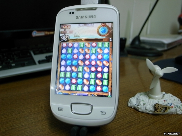 【開箱】終於把Galaxy mini  white 帶回家啦～