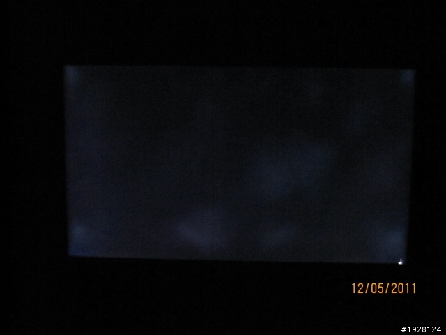 三星d8000漏光