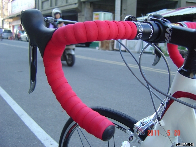 生平第一部公路車Giant TCR2 開箱囉