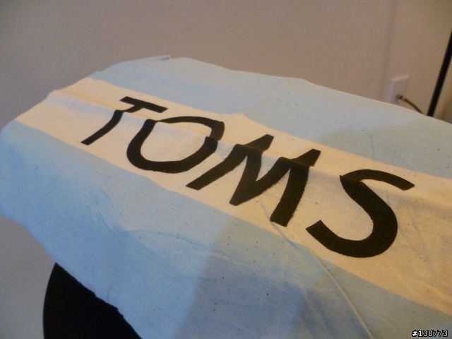 [開箱]TOMS Classic Red (字多請慎入) （5/28更新）
