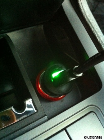 [分享]Belkin MicroCharge 2.1 Plus車用充電器