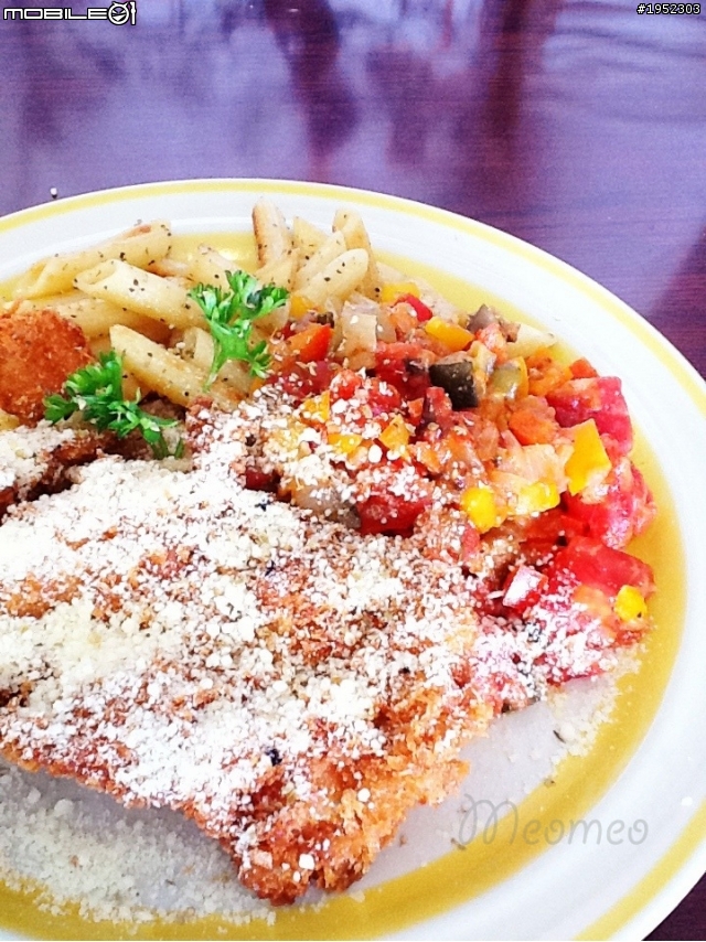 其實IPAD2拍照也不是很差耶