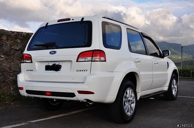 2011  Escape 超淨白開箱