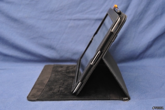 [開箱文]  iPad2 優質又大碗的筆記本保護套 -- OZAKI
