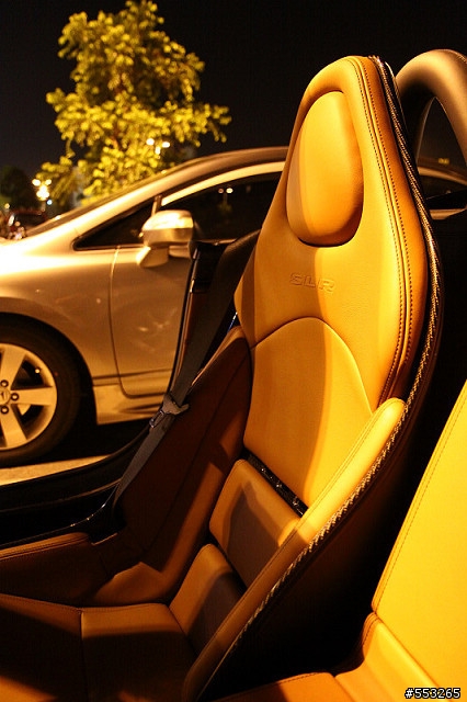 我也來開個箱 Mercedes McLaren SLR Roadster