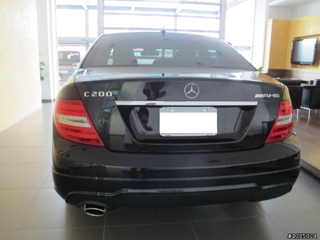 C200 AMG不專業之小弟第一次開箱... (去裝了行車紀錄器和幾張照片)
