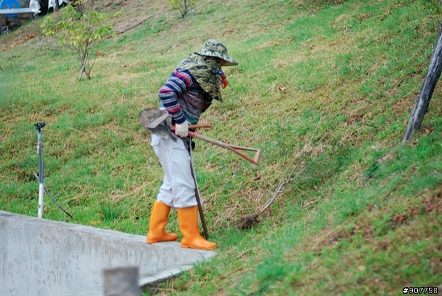 坐山觀海的山中小居 （全文完）
