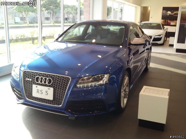 [分享] 純白 Audi A7 S-Line 外觀照