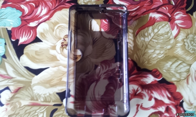 剛收到的S2 可立式 背殼