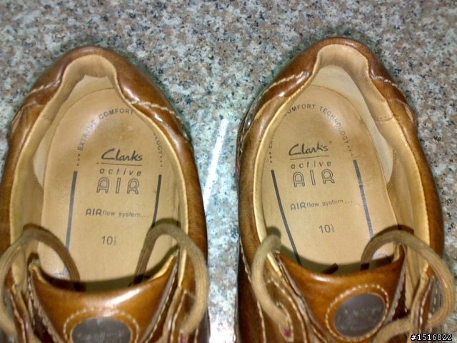 (不專業開箱)一次2雙英國皇室愛用品牌--Clarks----Clarks active rush air及mob raeer