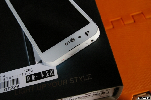 新機開箱P970(雪白機)