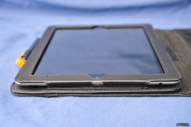 [開箱文]  iPad2 優質又大碗的筆記本保護套 -- OZAKI