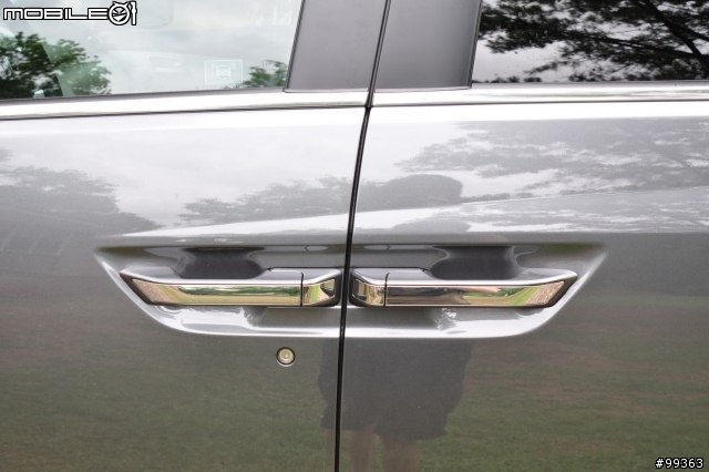 [不專業開箱] 2011全新改款Honda Odyssey EX-L