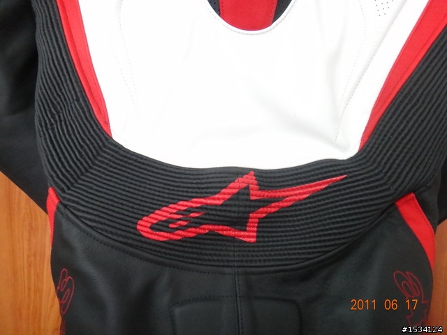 開箱  alpinestars THCH 1-R 連身皮衣 白紅黑
