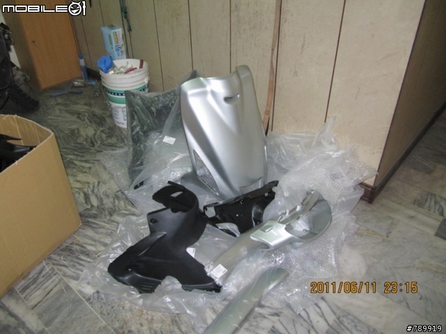 有沒搞錯 這便宜? 我的全新 "老"SV    換車殼囉
