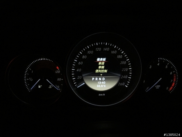 C200 AMG不專業之小弟第一次開箱... (去裝了行車紀錄器和幾張照片)