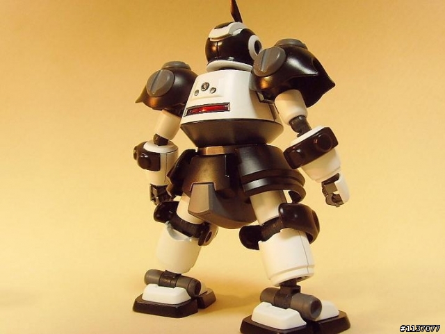 [作品分享] 紙箱戰機 LBX 002 迪庫