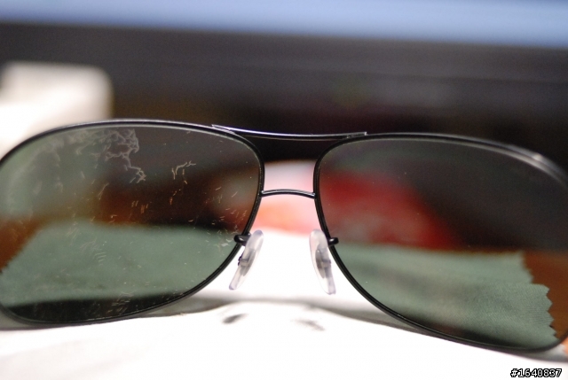 買到Ray Ban的鏡王.