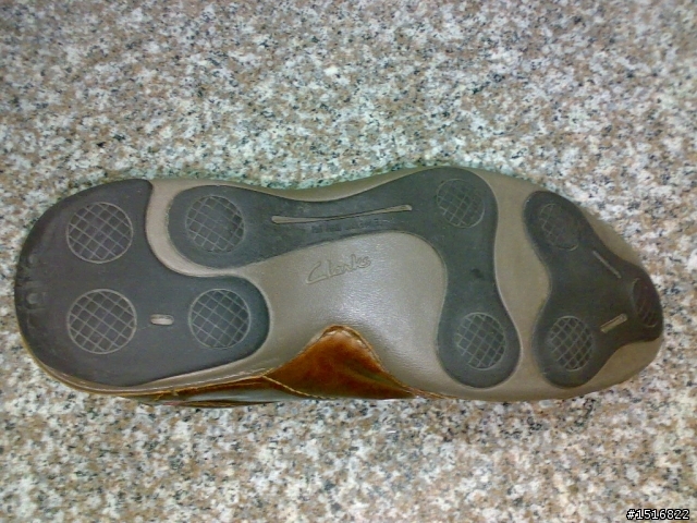 (不專業開箱)一次2雙英國皇室愛用品牌--Clarks----Clarks active rush air及mob raeer