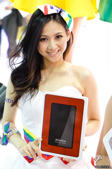 【Computex 2011】CFast 高速記憶卡 & USB 3.0 讀卡機‧打造新世代傳輸速度