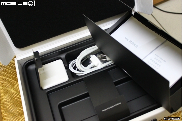 <開箱>MacBook Pro 13''  2.33Ghz