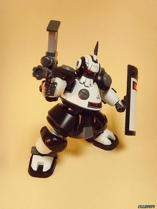 [作品分享] 紙箱戰機 LBX 002 迪庫