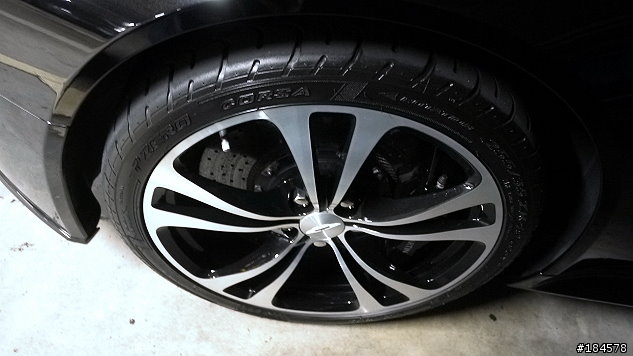[分享照片]Aston Martin Vantage V12 Coupe Carbon Black Edition