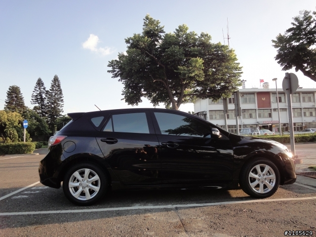 20110611 Mazda3 5D開箱分享~庫雞卡
