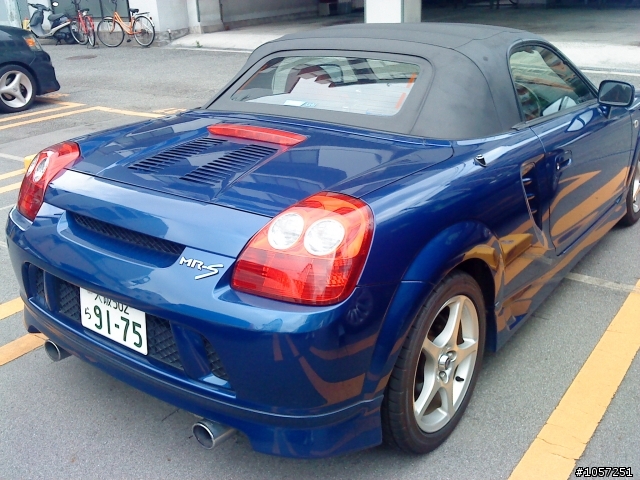借問一下 有人知道這台車嗎