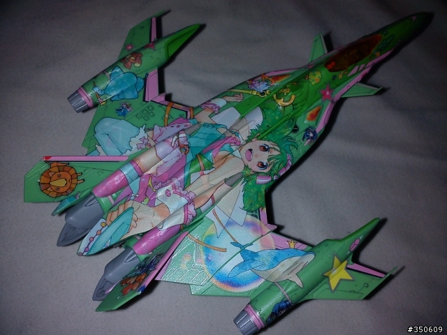 [更新照片增加描述] MACROSS F 戀離飛翼 1/100 YF-29 Ranka Lee 蘭卡李